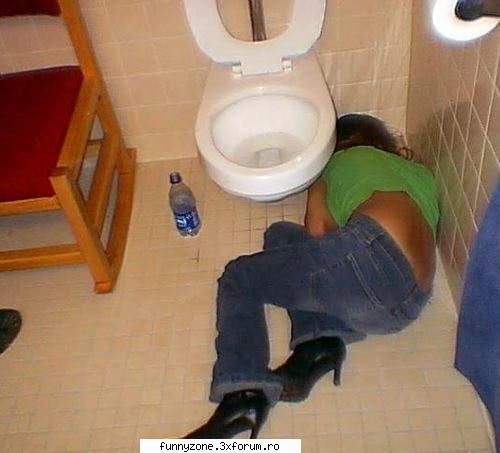 Drunk Girls - Bindea - Funny Girls Pictures